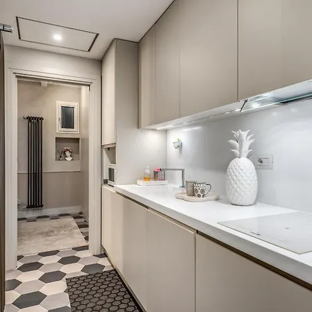Ibernesi Luxury Home-3